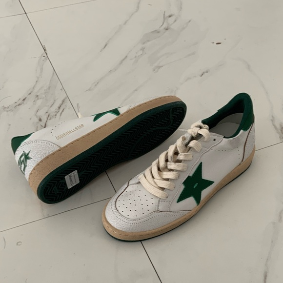 Golden Goose 39 Women’s Ball Star in nappa leather green Star and heel tab